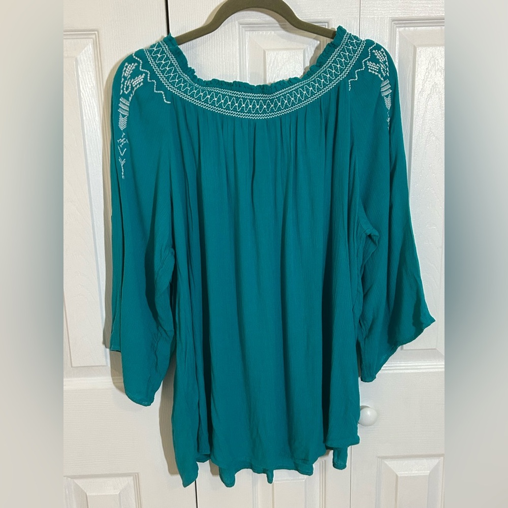 Terre Bleue Teal Embroidered Women's Top - Picture 2 of 4